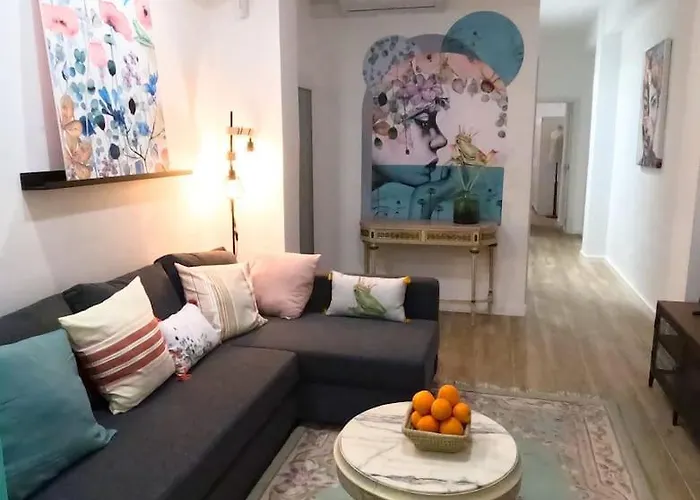 Apartamento Amplio Y Colorido Piso Valencia